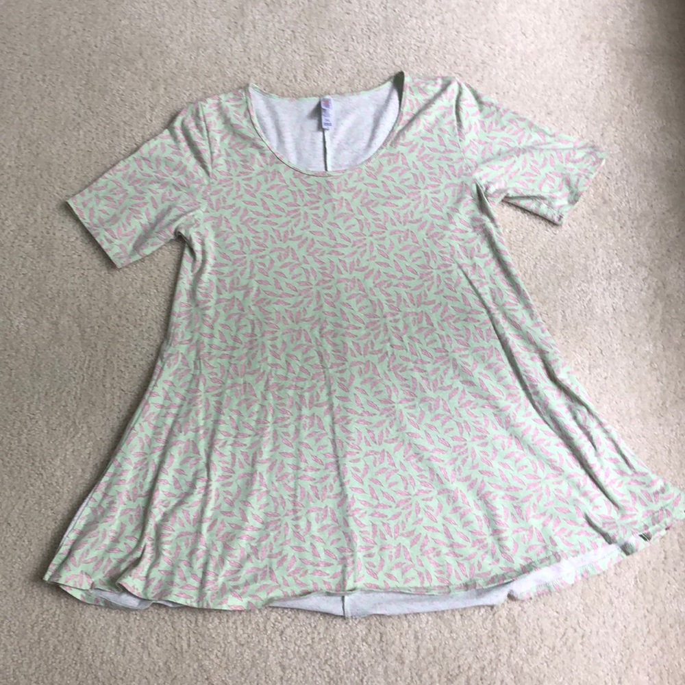 LuLaRoe Perfect T - S